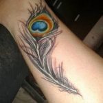 fotó egy pávatoll tetoválásról, kelte: 2018.06.26. №179 - tetoválás pávatoll -