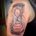 fotó a homokóra tetoválásról, kelt 2017.10.21. №029 - tetováló homokóra -