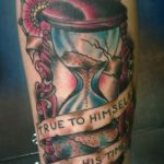 fotó a homokóra tetoválásról, kelt 2017.10.21. №080 - tetováló homokóra -