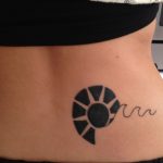 fotó egy kagylótetoválásról, kelt 2017.10.07. №157 - tetoválóhéj -