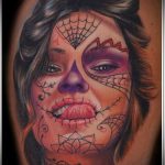 A 219 -es számú muertos tetoválás a minta klassz változata, amely jól használható a véglegesítéshez és a santa muerte tetováláshoz