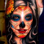 A 135 -ös muertos tetoválás egy rajz hűvös változata, amely jól használható a véglegesítéshez és a santa muerte tetováláshoz