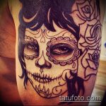 muertos 637 -es tetoválás - a minta egyedi változata, amely sikeresen használható a santa muerte tetoválásaként történő módosítására és alkalmazására