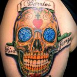 A 664 -es számú muertos tetoválás a minta hűvös változata, amely sikeresen használható változtatásra és muertos tetoválásként történő alkalmazásra