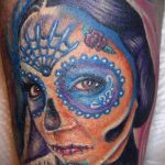 muertos tetoválás száma 844 - a minta érdekes változata, amely jól használható a maszkok átalakítására és felhelyezésére muertos tetoválásként