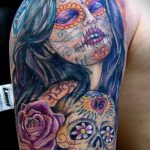 A 604 -es számú muertos tetoválás a minta hűvös változata, amely sikeresen használható változtatásra és muertos tetoválásként történő alkalmazásra