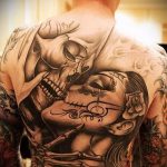 A 788 -as számú muertos tetoválás a minta egyedi változata, amely sikeresen használható a módosításokhoz és a mikulás tetováláshoz