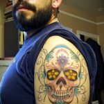 A 366 -os számú muertos tetoválás a minta hűvös változata, amely sikeresen használható változtatásra és muertos tetoválásként történő alkalmazásra