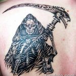 Fénykép egy tetovált halálról kaszával 2018.10.05. №051 - tetováláshalál -