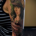 A steampunk tetoválás # 965 a minta klassz változata, amely sikeresen használható változtatásra és steampunk váll tetoválásra