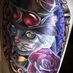 A steampunk tetoválás # 313 a minta hűvös változata, amely könnyen használható a feldolgozáshoz és a steampunk tetováláshoz a lány hátán