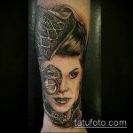 steampunk tetoválás szám 711 - a minta egyedi változata, amely könnyen használható a feldolgozásra és a steampunk tetoválásra a lány hátán