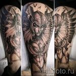 tetoválás-valkír-vállon-fotó-opció-kész-tetoválás-2041