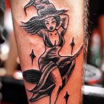 fotó a 41 -es boszorkány tetoválásról - a minta hűvös változata, amely sikeresen használható feldolgozásra és boszorkánytetoválásként a seprűnyélre