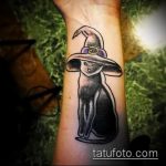 fotó a 22 -es boszorkány tetoválásról - a minta hűvös változata, amely jól használható feldolgozásra és boszorkánytetoválásként koronában