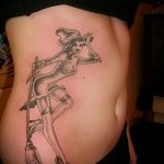 fotó a 302 -es boszorkány tetoválásról - a minta hűvös változata, amely sikeresen használható a boszorkánytetováláshoz a karon