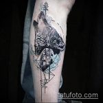 fénykép egy üvöltő farkas tetoválásról, 545. sz. - a minta méltó változata, amely könnyen használható átalakítására és alkalmazására, mint egy üvöltő farkas tetoválás a hátán