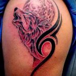 fénykép egy üvöltő farkas tetoválásról №893 - a minta hűvös változata, amely sikeresen használható egy üvöltő farkas tetoválás átalakítására és alkalmazására