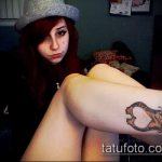 Unikalna wersja wykonanej żyrafy tatuażowej - rysunek nadaje się do tatuażu żyrafa mała tatuaż żyrafa monochromatyczna