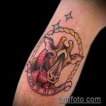 Oryginalny przykład gotowego tatuażu żyrafy - rysunek nadaje się do tatuażu żyrafy na plecach