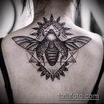 Eredeti példa egy meglévő bogár tetoválásra - a rajz alkalmas egy skarabeus bogár tetováláshoz