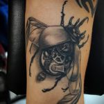 Az alkalmazott bogár tetoválás tesztverziója - a rajz alkalmas a biomechanikai bogár tetoválásra