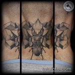 Egy érdekes példa a kész bogár tetoválásra - a rajz alkalmas bogár tetoválásra a csuklón