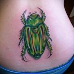 Eredeti példa egy meglévő bogár tetoválásra - a rajz alkalmas egy skarabeus bogár tetováláshoz