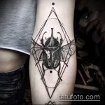 A tetovált bogár tetoválás klassz változata - a rajz alkalmas egy skarabeus bogár tetováláshoz