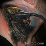 A kivitelezett bogár tetoválás egyedülálló változata - a rajz alkalmas a bogár tetoválására a lábán