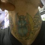 A bogár tetoválás egyedülálló példája - a rajz biomechanikus bogár tetováláshoz alkalmas