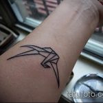 A tetovált daru egyedi változata - a rajz alkalmas daru tetoválásra a hátán