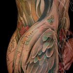 Eredeti példa egy meglévő darutetoválásra - a rajz alkalmas daru tetoválásra a hátán