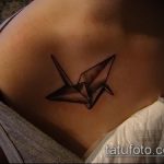 A kész darutetoválás eredeti változata - a rajz alkalmas daru tetoválásra a hátán