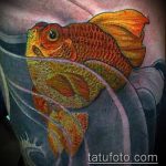 A meglévő aranyhal tetoválás hűvös változata - a rajz alkalmas egy aranyhal tetoválásra egy lány számára