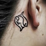 Egy eredeti példa egy aranyhal tetoválásra - a rajz alkalmas egy horgolt aranyhal tetoválásra