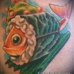 Példa egy meglévő aranyhal tetoválásra - a rajz alkalmas korona tetoválású aranyhalra