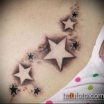 Fotó a csillag tetoválásról a kulcscsonton № 994 - a minta exkluzív változata, amely jól használható változtatásra és csillagtetoválásként a lányok kulcscsontjára
