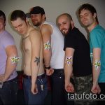 A csillag tetoválás érdekes változata a könyökön - a rajz alkalmas a könyök csillag tetoválására