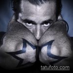 A könyökön lévő csillag tetoválásának hűvös változata - a rajz alkalmas csillag tetoválásra a jógi könyökén