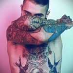 A könyökön lévő csillag tetoválásának eredeti változata - a rajz alkalmas a csillag tetoválására a könyökön a sajtó számára