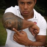 Próba példa a könyökön lévő csillag tetoválásra - a rajz alkalmas a könyökön lévő csillag tetoválásra