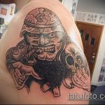 fotó a 664 -es katonai tetoválásról - a kép méltó változata, amely jól használható a vállon lévő katonai tetoválás feldolgozásához és alkalmazásához