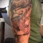 fotó a 334 -es katonai tetoválásról - a minta érdekes változata, amely sikeresen használható a tengeri tetoválás megváltoztatására és alkalmazására