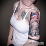 fotó a katonai tetoválásról # 592 - a minta egyedülálló változata, amely sikeresen használható a karon lévő katonai tetoválás feldolgozására és alkalmazására