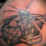 fotó a 280 -as katonai tetoválásról - a minta exkluzív változata, amely sikeresen használható átalakítására és katonai tetoválásként történő alkalmazására a vállán