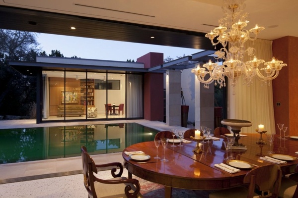 elegantný interiér v kaštieli v Texase