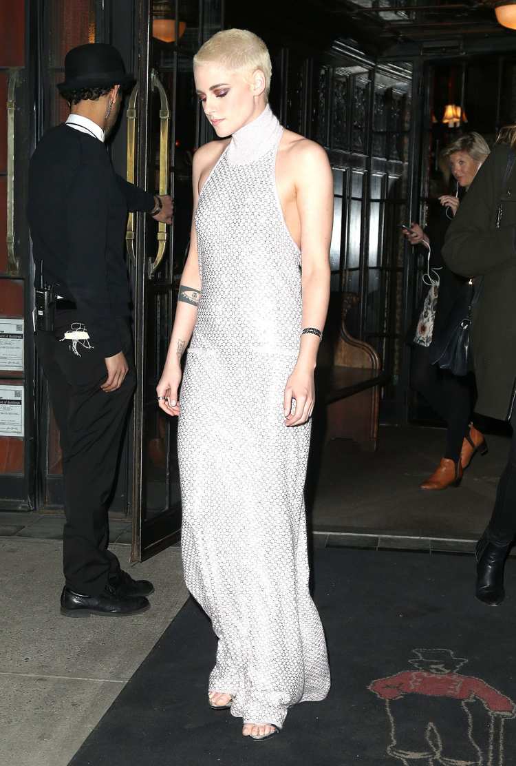 drzé-krátke-účesy-dámy-hviezdy-blond-ultra-krátke-kristen-stewart