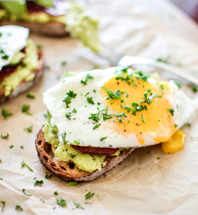 recepty na francúzsky toast vajíčka avokádová šunka