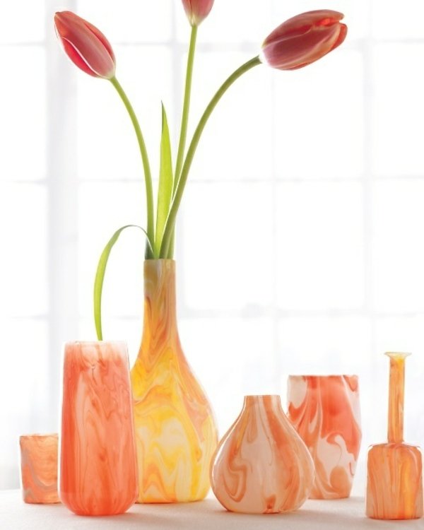 Vázy maľujú tulipány oranžovo žlté farby jar maľovanie tulipánov oranžovo žlté farby nápady jarné dekorácie